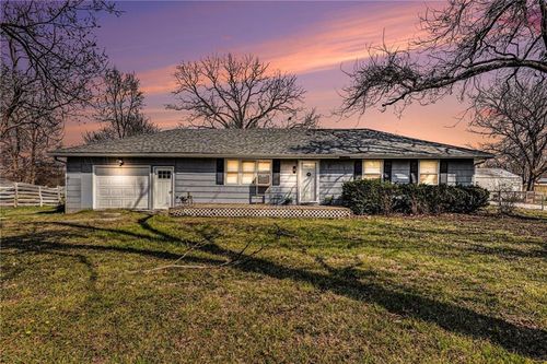 529 N 5th St, Lacygne, KS, 66040-4110 | Card Image
