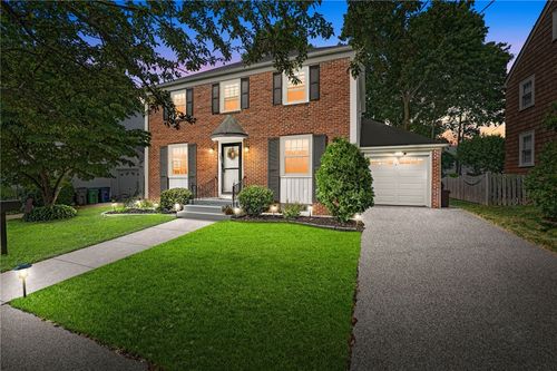 167 Canonchet Ave, Warwick, RI, 02888-2969 | Card Image