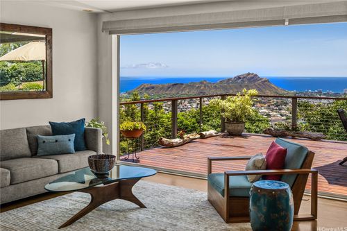 3765 Lurline Dr, Honolulu, HI, 96816-4001 | Card Image