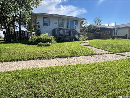 1005 Herbert Ave, Herbert, SK, S0H0C6 | Card Image