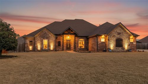 2004 Nutmeg Street, Bentonville, AR, 72713 | Card Image