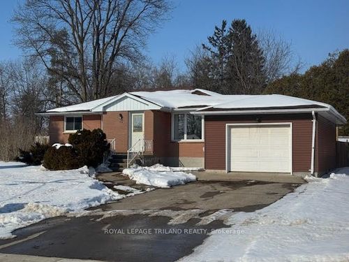 154 Ross Ave, Dorchester, ON, N0L1G1 | Card Image