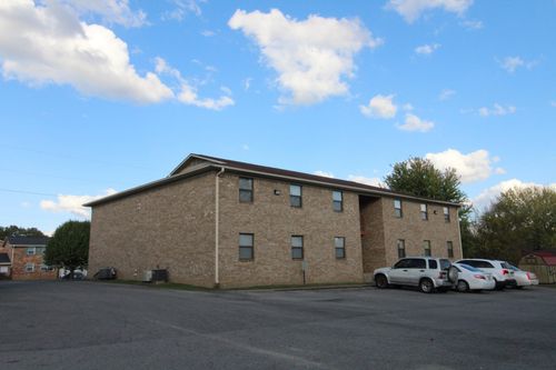 apt-c1-2830 Greenville Rd, Hopkinsville, KY, 42240-6500 | Card Image