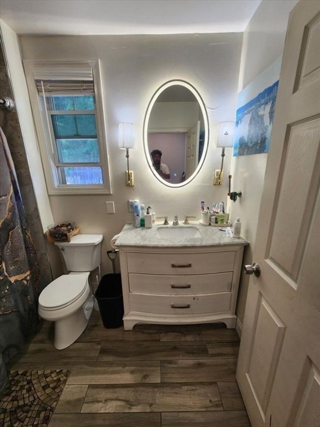 14 Russell St, Home with 6 bedrooms, 2 bathrooms and 5 parking in Everett MA | Image 9