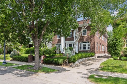 1785 Dupont Ave S, Minneapolis, MN, 55403-3066 | Card Image