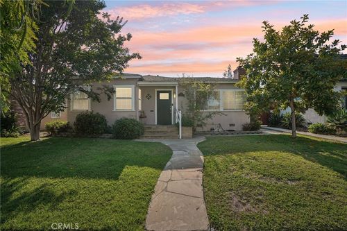 3625 Gardenia Ave, Long Beach, CA, 90807-4303 | Card Image