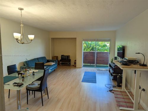 apt-409-1205 Mariposa Ave, Coral Gables, FL, 33146-3202 | Card Image