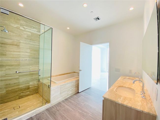 PH-4508 - 2900 Ne 7 Th Ave, Condo with 3 bedrooms, 3 bathrooms and null parking in Miami FL | Image 35