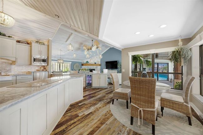 6605 Seabird Way, House other with 4 bedrooms, 4 bathrooms and null parking in APOLLO BEACH FL | Image 9