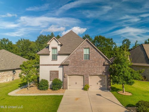 7368 N Aberdeen Dr, Pass Christian, MS, 39571-7014 | Card Image