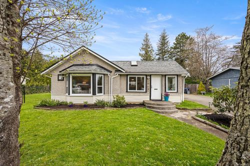 1960 Robb Ave, Comox, NS, B9M2E4 | Card Image