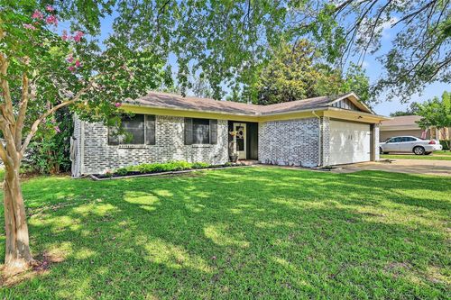 2619 Brookhollow St, Denison, TX, 75020-7117 | Card Image