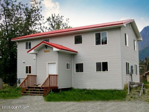 16600 E Plumley Rd, Palmer, AK, 99645-8531 | Card Image