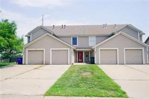 853 E 167th Ct, Gardner, KS, 66030-1460 | Card Image