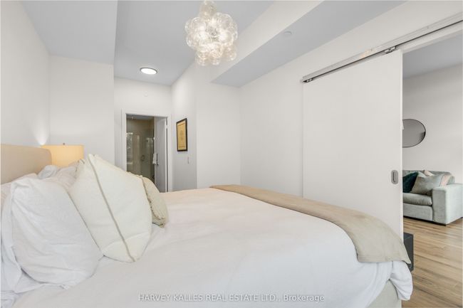 402 - 170 Chiltern Hill Rd, Condo with 2 bedrooms, 2 bathrooms and 1 parking in York ON | Image 22