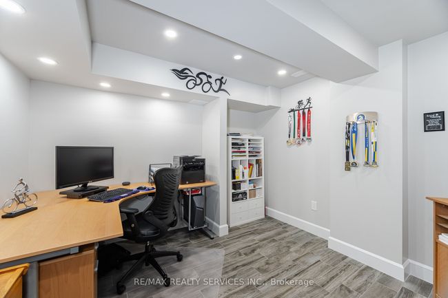 37 Baybrook Rd, House other with 6 bedrooms, 4 bathrooms and 4 parking in Brampton ON | Image 36