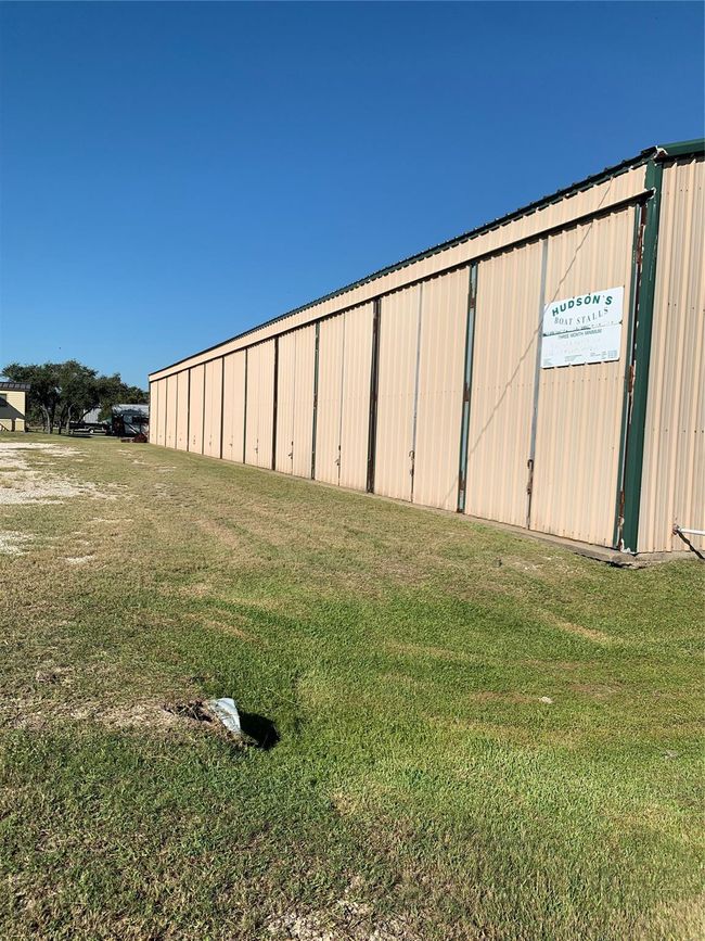 911 N 15 Th St, House other with 2 bedrooms, 2 bathrooms and null parking in Port O Connor TX | Image 5