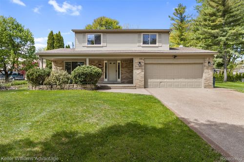 4061 Middlebury Dr, Troy, MI, 48085-3619 | Card Image