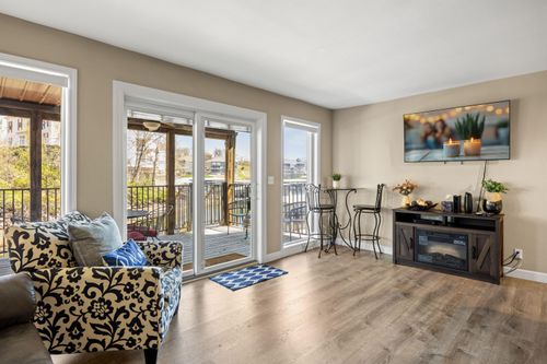 1c-43 Southwood Shores Cir, Lake Ozark, MO, 65049 | Card Image