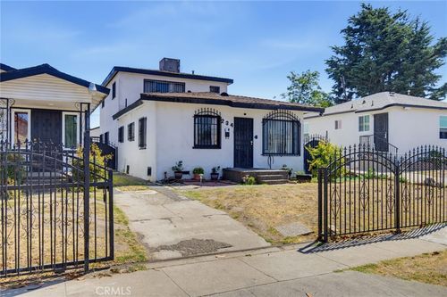 234 E 111th St, Los Angeles, CA, 90061-2534 | Card Image