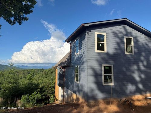 821 Point Overlook Trl, Murphy, NC, 28906-4475 | Card Image