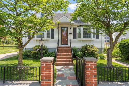 85 Winthrop Rd, Chelsea, MA, 02150-1149 | Card Image