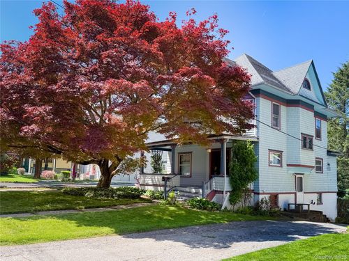 350 Smith St, Peekskill, NY, 10566-4533 | Card Image