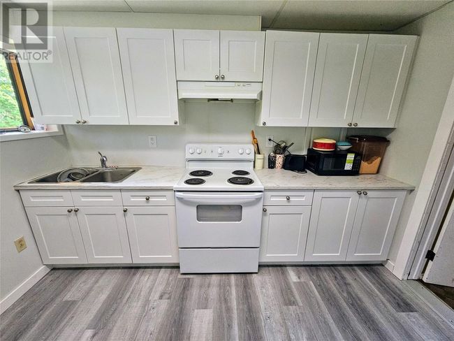 837 9 Th St, House other with 3 bedrooms, 2 bathrooms and 4 parking in Montrose BC | Image 19