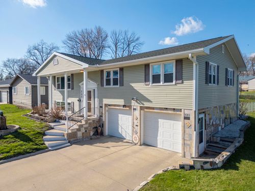 721 Locke Ave, Waterloo, IA, 50702-4115 | Card Image