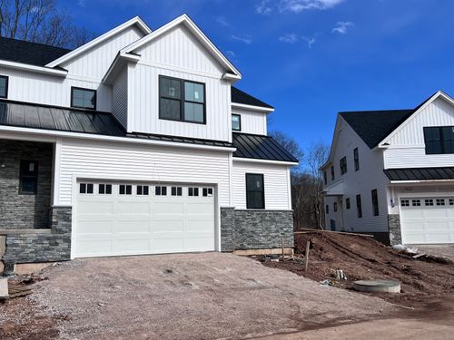 18-18 Village Walk, Guilford, CT, 06437 | Card Image