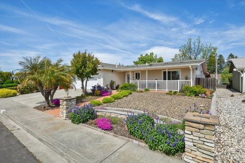 129 Isle Royale Circle, Vacaville, CA, 95687 | Card Image