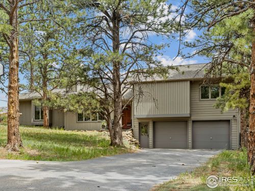 1015 Hide A Way Ln, Estes Park, CO, 80517-7111 | Card Image