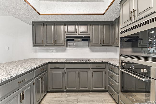 908 Robert Derrick Dr, House other with 3 bedrooms, 2 bathrooms and null parking in Schertz TX | Image 7