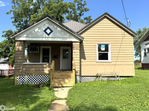 1026 S 11th St, Centerville, IA, 52544-2606 | Card Image
