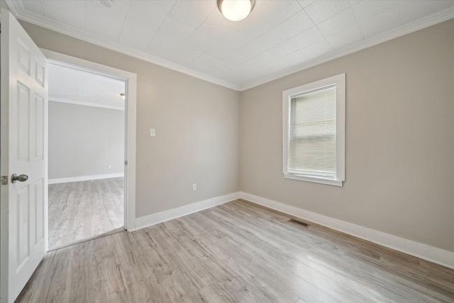 Main Floor Bed | Image 16