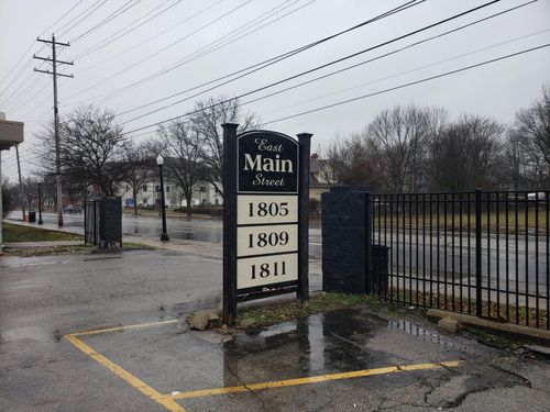 1809 E Main St, Columbus, OH, 43205-2207 | Card Image