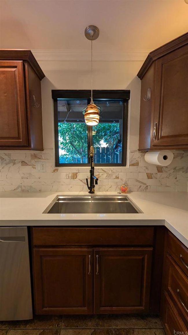 8021 Calle Fanita, Townhouse with 2 bedrooms, 2 bathrooms and 2 parking in Santee CA | Image 7