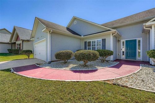 231 Summergate Ln, Villa Rica, GA, 30180-7051 | Card Image