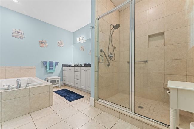 11 Newbury Dr, Condo with 2 bedrooms, 4 bathrooms and 6 parking in Westerly RI | Image 34