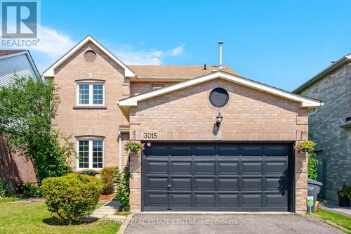 3015 Dalehurst Dr, Mississauga, ON, L5N6M8 | Card Image