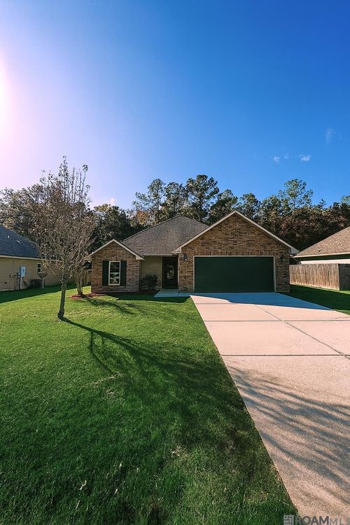 41949 Snowball Cir, Ponchatoula, LA, 70454-8468 | Card Image