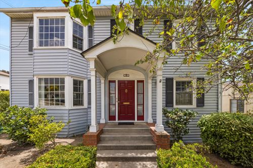 15 W Padre St, SANTA BARBARA, CA, 93105-3931 | Card Image