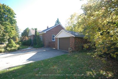 11 Maple Lane, House other with 2 bedrooms, 2 bathrooms and 7 parking in Unionville ON | Image 3