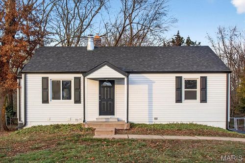 10471 Canter Way, Overland, MO, 63114-1510 | Card Image