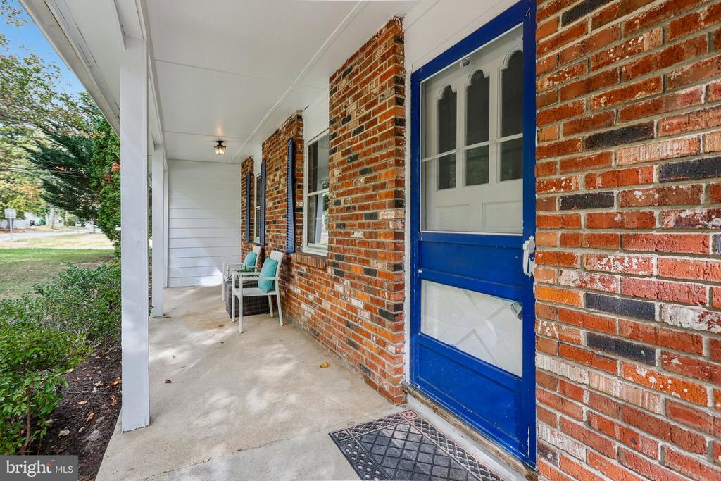 Residential in LAWRENCEVILLE 5