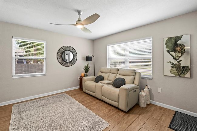 512 Flame Tree Dr, House other with 2 bedrooms, 1 bathrooms and null parking in APOLLO BEACH FL | Image 5