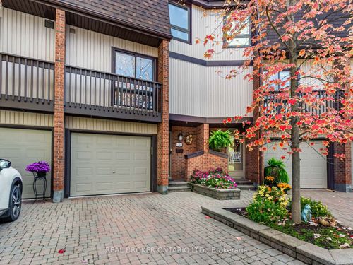 27-1060 Walden Cir, Mississauga, ON, L5J4J9 | Card Image