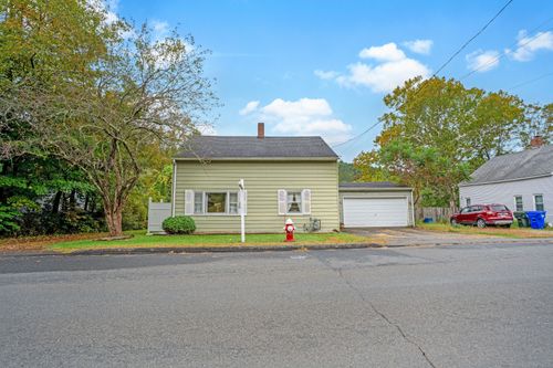 228 Reynolds Bridge Rd, Thomaston, CT, 06787-1975 | Card Image