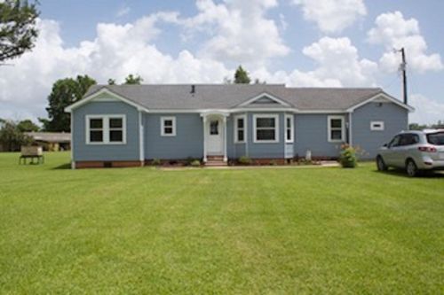 1611 Bayou Black Dr, Houma, LA, 70360-7458 | Card Image