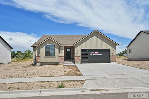 946 Montezuma St, Idaho Falls, ID, 83402-1013 | Card Image